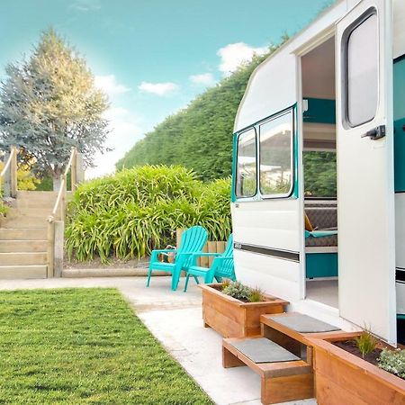 Hôtel Mountviews Glamping- Retro Caravan Getaway à Lac Lac Taupo Extérieur photo